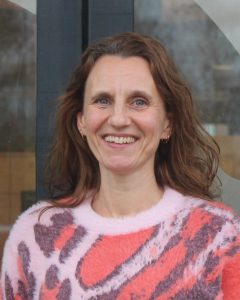 Mw. Y. Smit, BIG: 09057964530